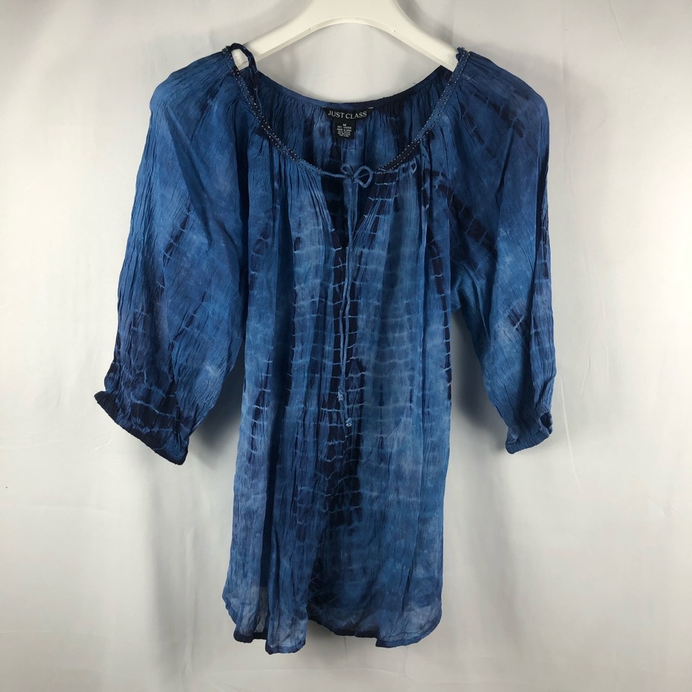 JUST CLASS women’s top size M multicolor tie-dye blue. Beaded scoopneck